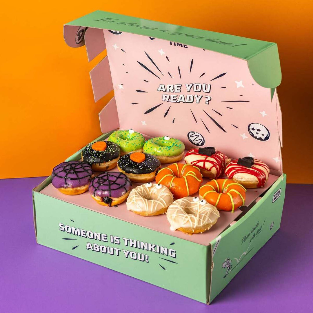 Confezione regalo di mini ciambelle di Halloween (VG)