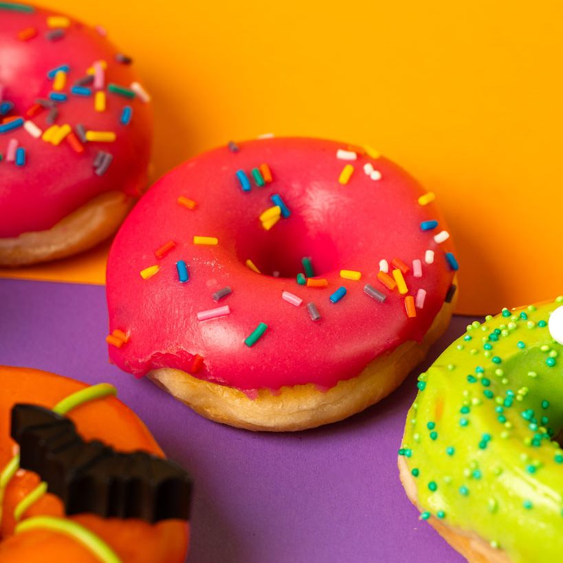 Confezione regalo di mini ciambelle di Halloween (VG)