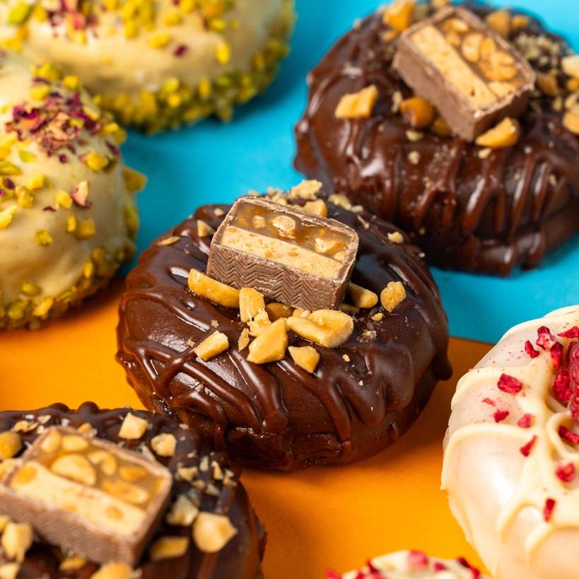 Caja de regalo "Baked All-Stars" de mini rosquillas sin gluten (12 unidades)